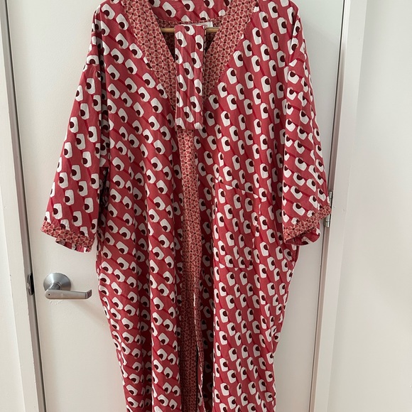 Phoenix Reversible Robe - Picture 3 of 4